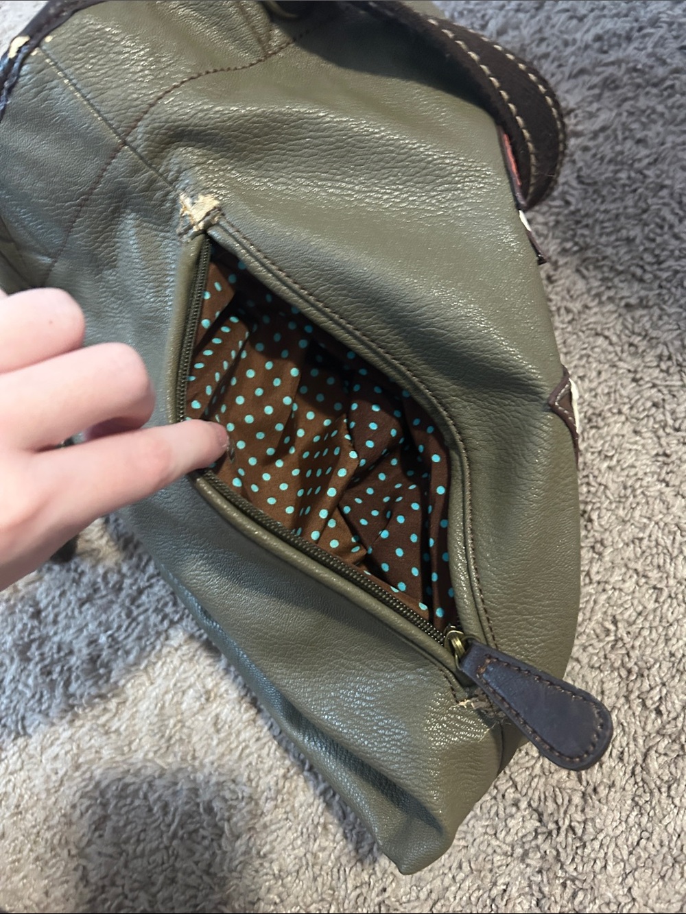 Chala Olive and Orange Fox Appliqué Tote - Picture 5 of 6